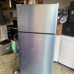 GE appliances  Top freezer *BRAND NEW* 