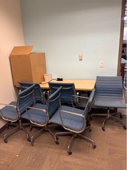 Free Chairs