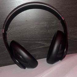 Beats Studio Pro’s 