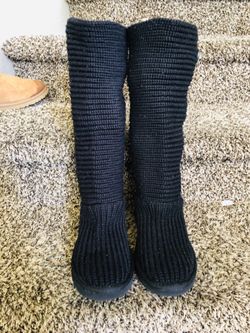 Ugg size 7 women’s