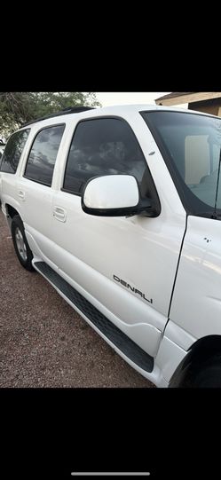 02 Yukon denali front doors rear door