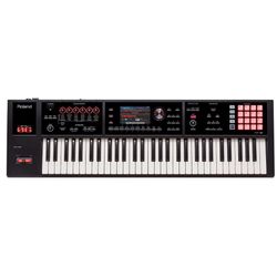 Roland FA-06 61-key Keyboard With Road Case