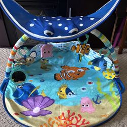 Disney Baby Finding Nemo Mr. Ray Ocean Lights & Music Gym