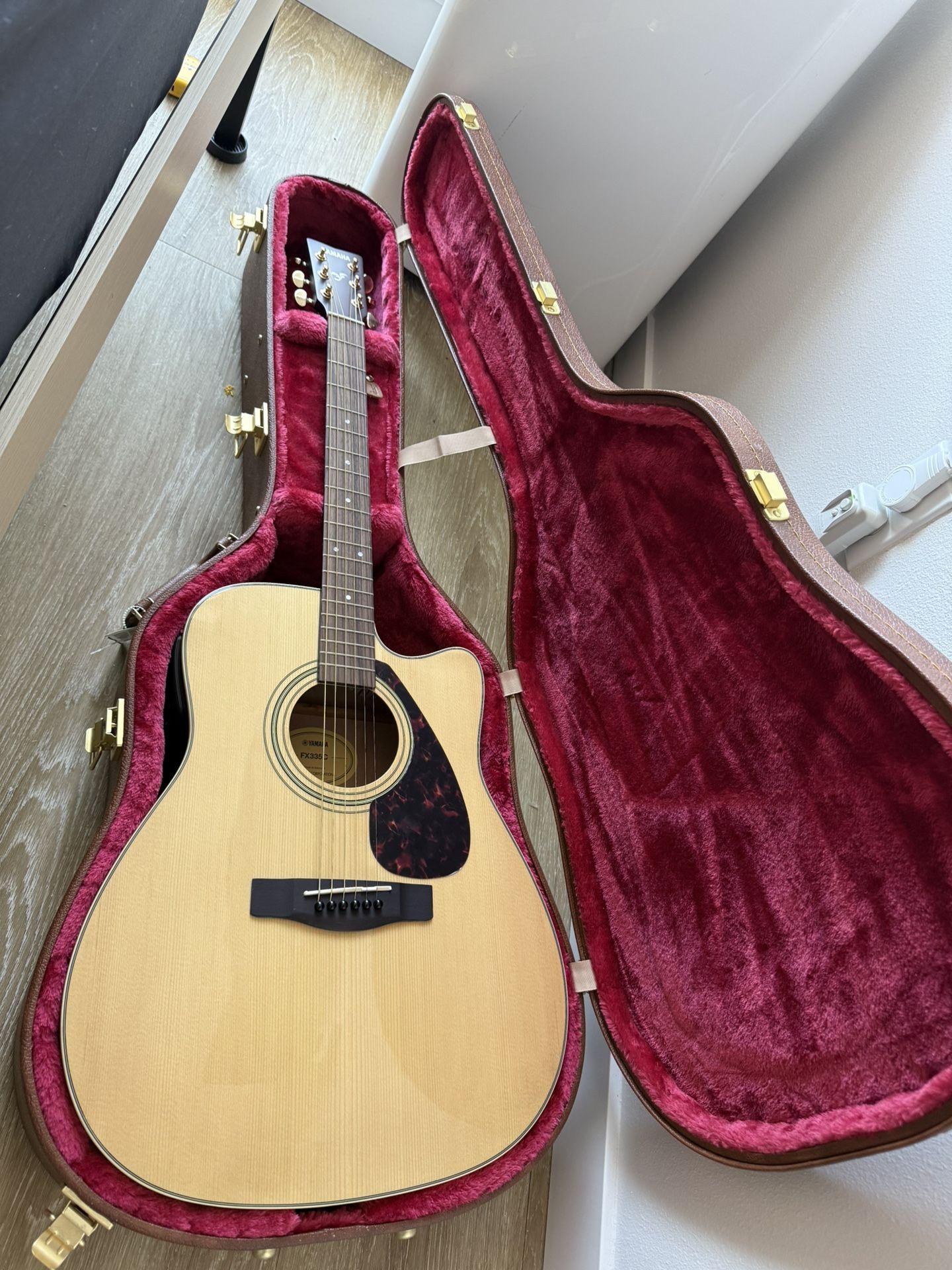 Yamaha Guitar