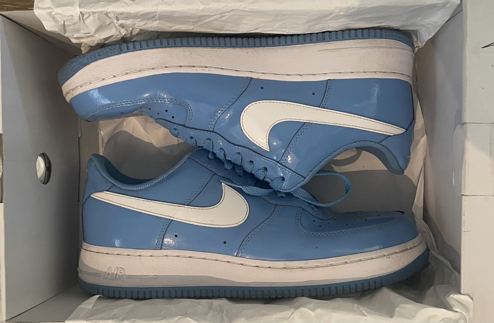 Custom Glossy Blue Air Force One’s 