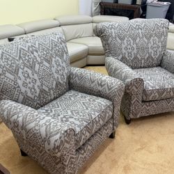 2 Blue/silver Armchairs