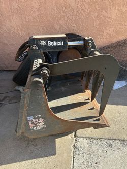 Bobcat S70 Grapple Bucket