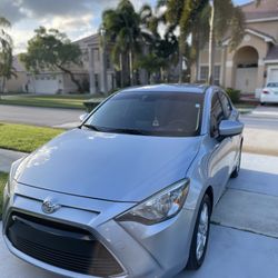 2017 Toyota Yaris iA