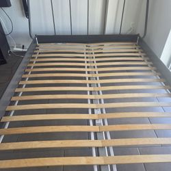 Queen Size Bed Frame Very Good Condition 