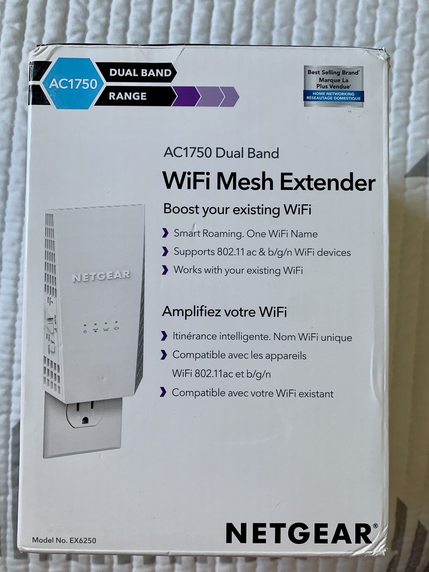 NETGEAR WiFi Mesh Range Extender EX6250 - Coverage up to 2000 sq.ft. and 32 devices with AC1750 Dual