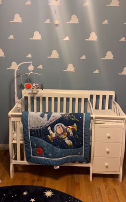 BABY CRIB AND MATTRESS NEW!!!! Dream On Me Jayden 4-in-1 Mini Convertible Baby Crib And Changer With Storage And Mattress