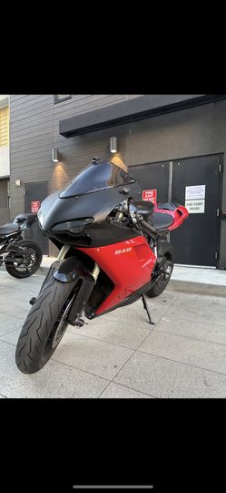 Ducati 848