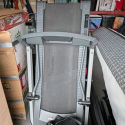 Treadmill For Free The Ave To Pick It Up,It Works Great 