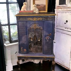 Dreamy Fairytalesque Newly Refinished Antique China Cabinet Bar Buffet 