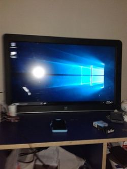 32' inch ELO TOUCH SCREEN COMPUTER (NOT A TV!!!)