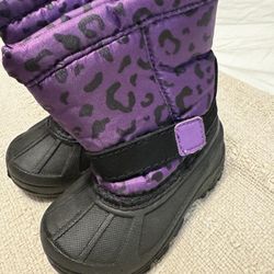 Baby Snow Boots ! Size 5 