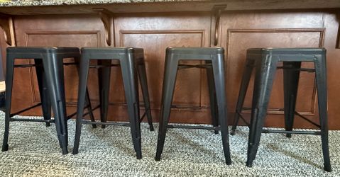 Set of 4 metal bar stools