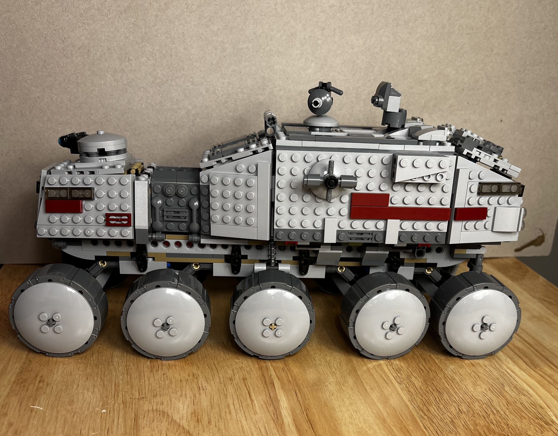 Lego Star Wars Clone Turbo Tank (75151) — 100% complete tank and walker