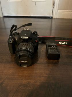 Canon Rebel T5 DSLR Camera