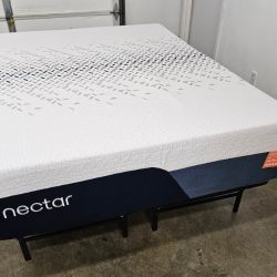 LIKE NEW! Nectar Ultra Queen Mattress - Delivery Available