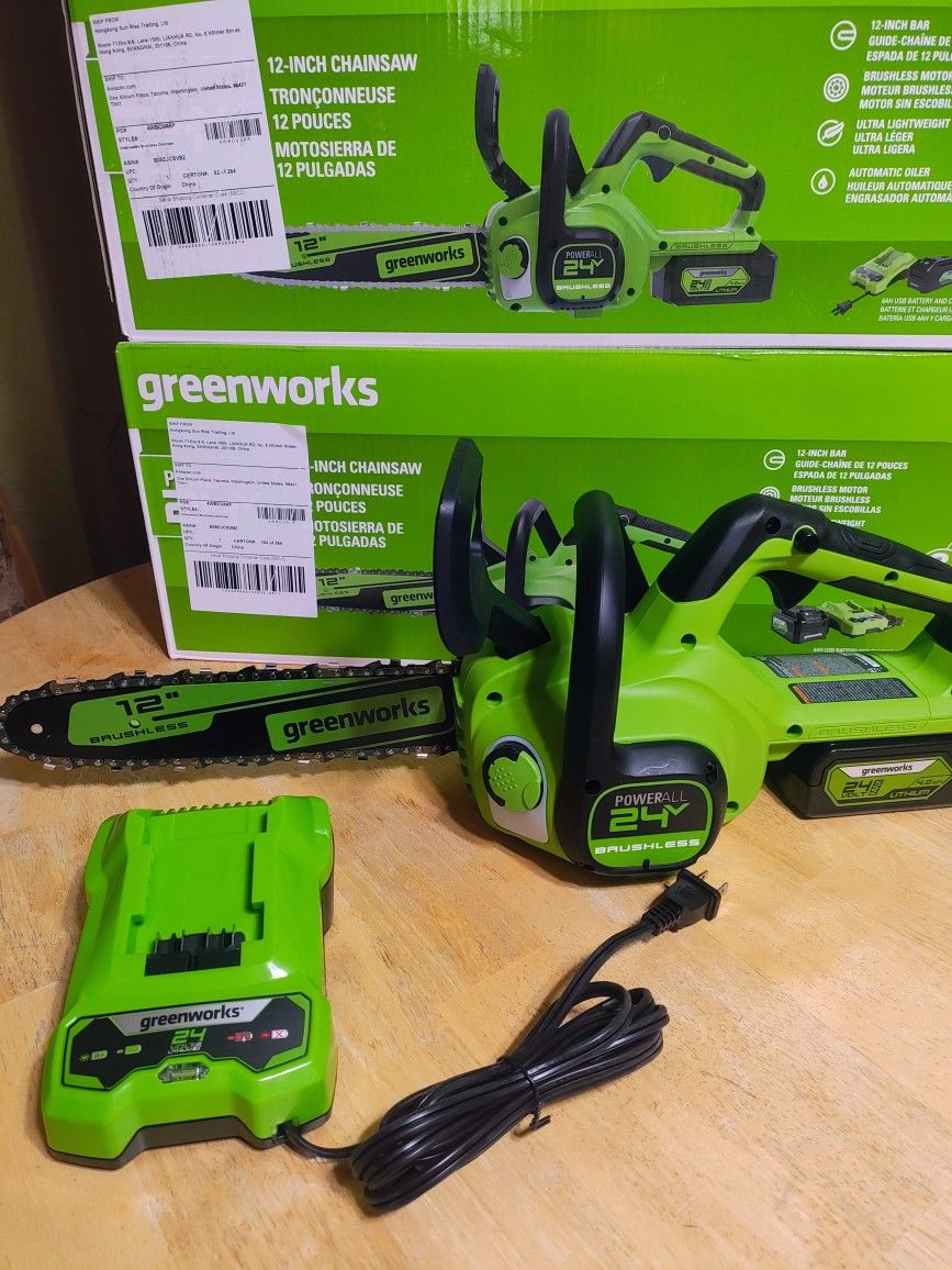 Brand New 12 In Chainsaw With 4AH Battery And Charger