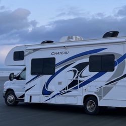 2021 Thor Chateau 27R RV, One Owner, 15k Miles, Like New