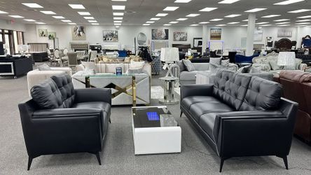 Exquisite Black Leatherette Sofa Set with Modern Track Arms