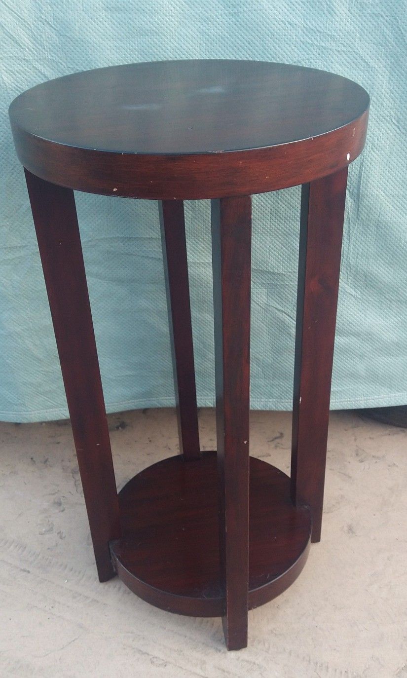 POTTERY BARN END TABLE