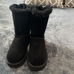 Black Ugg Boots 
