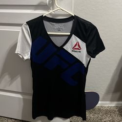 Ronda “Rowdy” Rousey Official UFC Reebok Shirt Women’s Small V-Neck