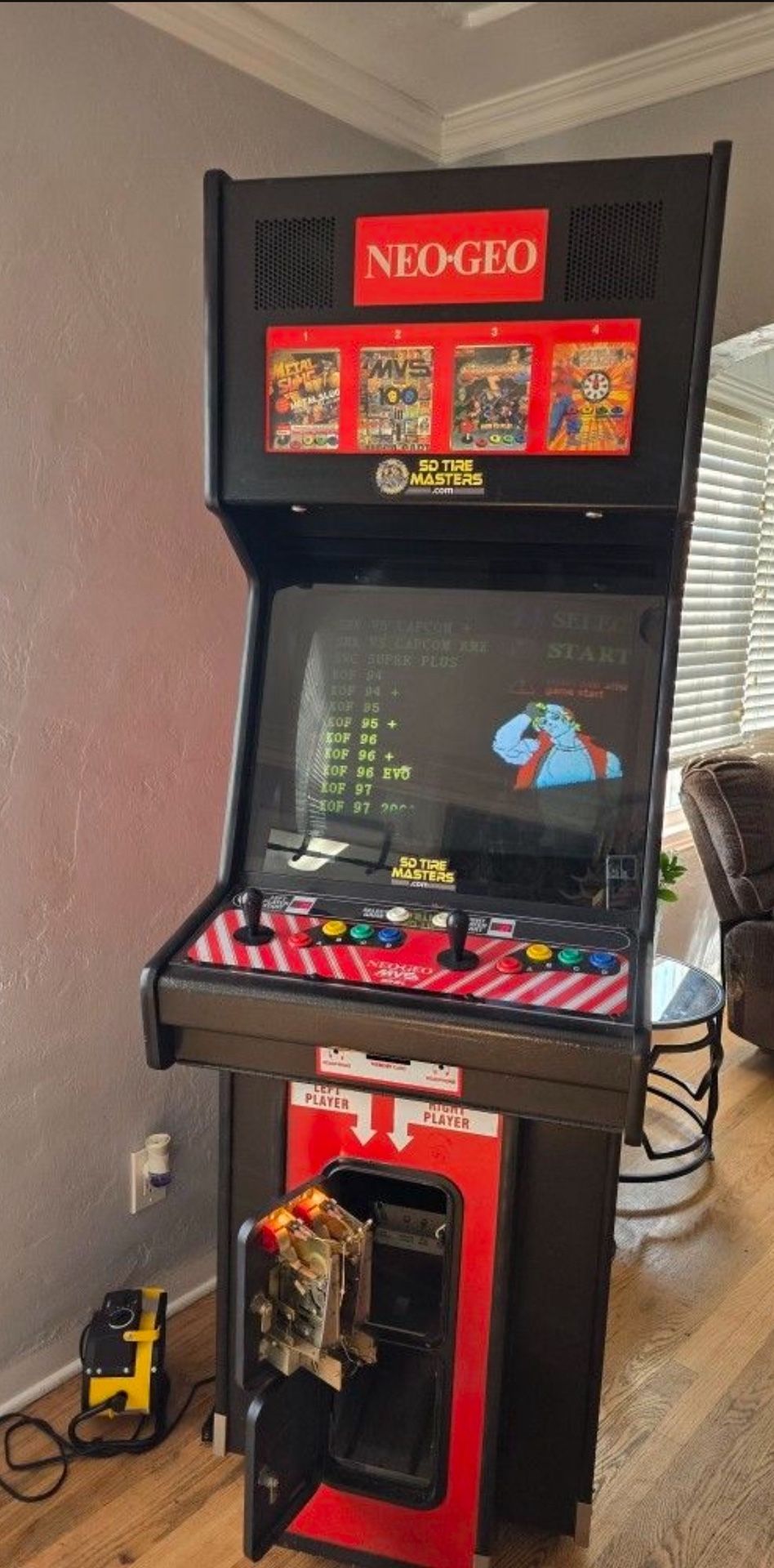 NEO GEO(SNK)  ARCADE MACHINE with More Than 100 Games 🎮 Cartridge,  Fully Functional  $2000 CASH