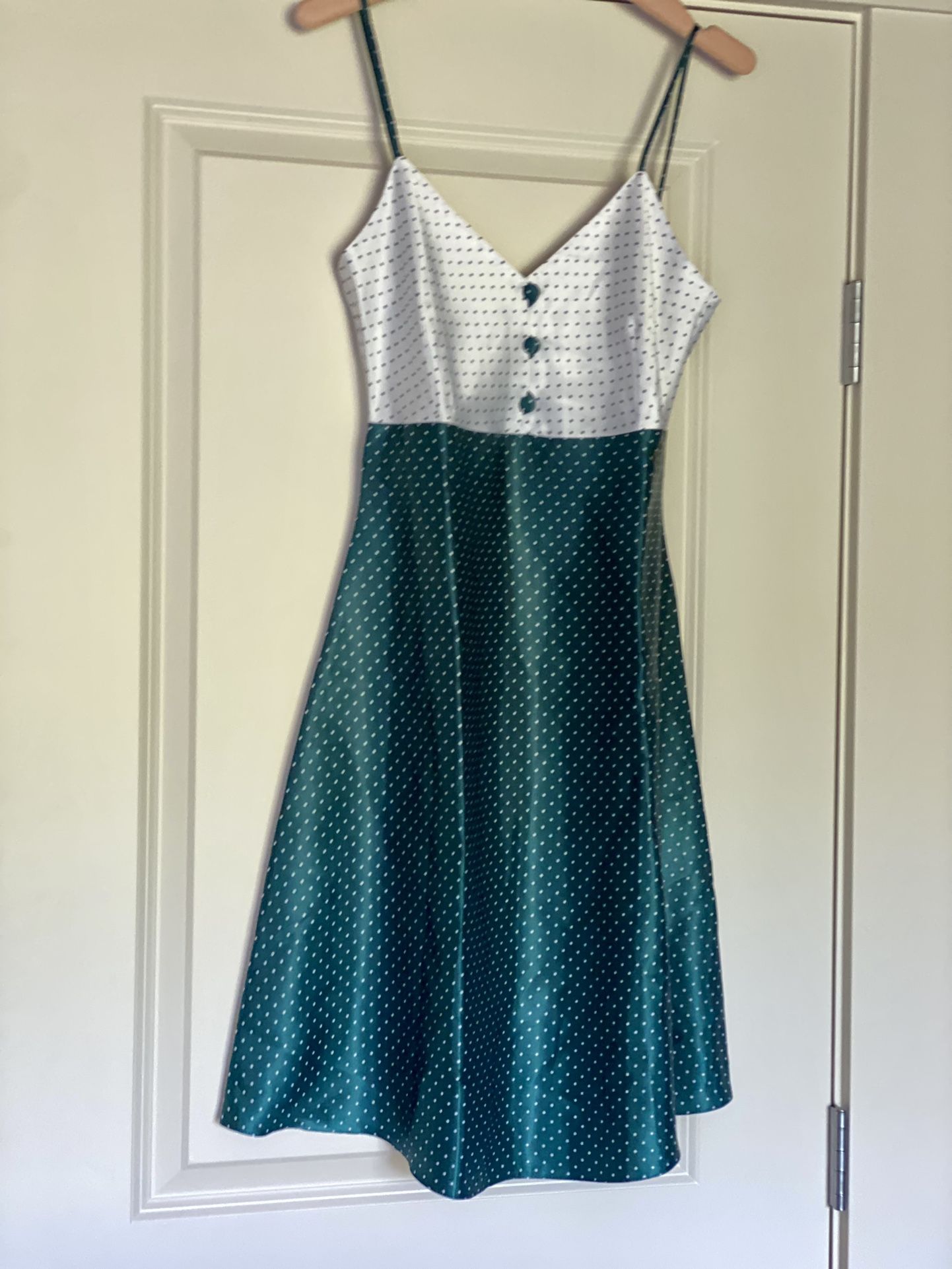 New Nightgown Slip On Dress Size Small White Green Polka Dot