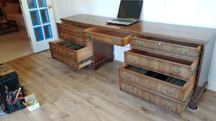 Long Office desk with file cabinets and drawers lockable