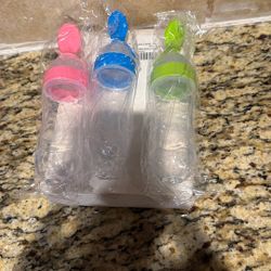 3 Pack Baby Food Feeder, 3 Oz Silicone Baby Feeder. 