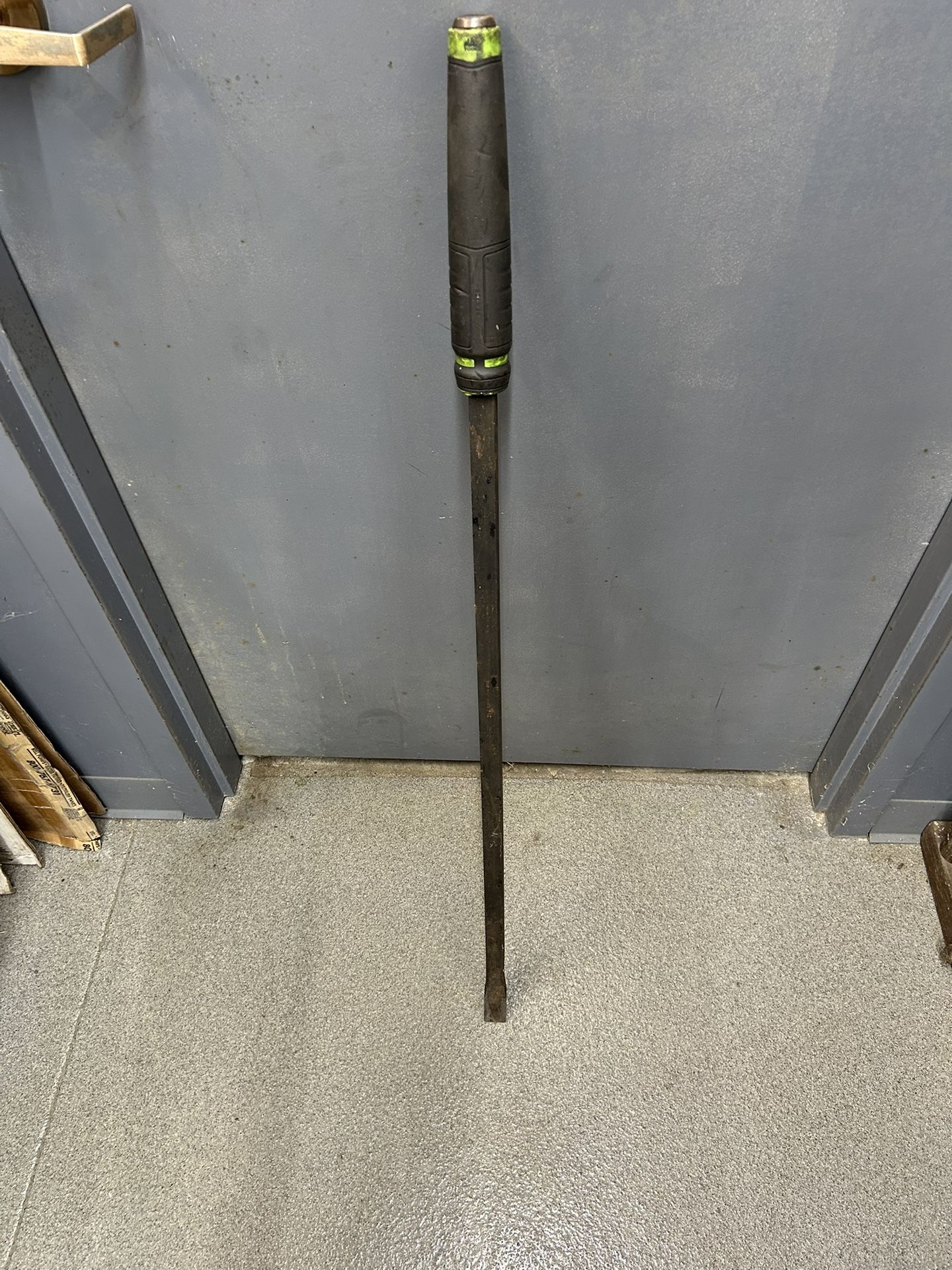 Mac Tools Extra Long Pry Bar