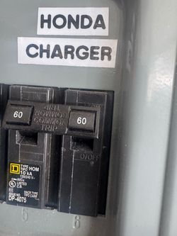 Universal Charger 60 amps