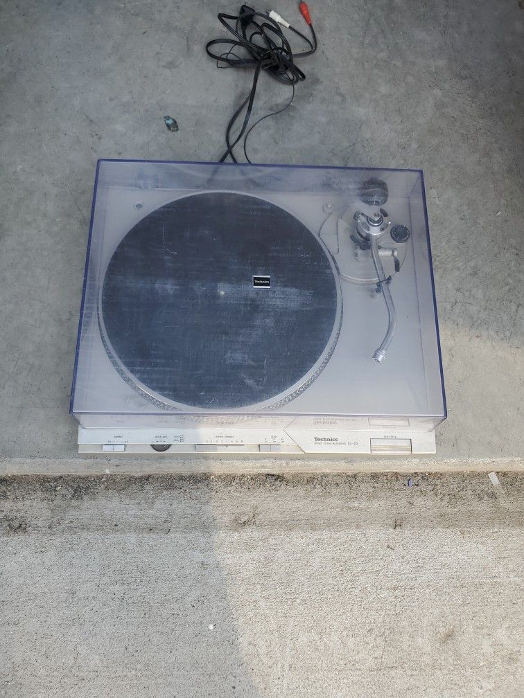Technics Turntable SL-D3 ***