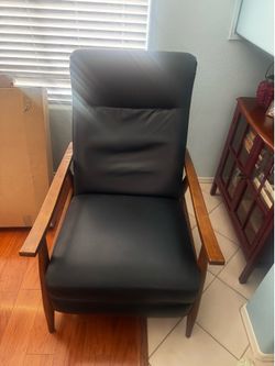 Leather recliner chair