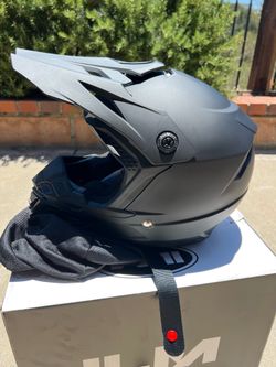 ***NEW*** Youth ATV Dirt Bike/Motocross Helmet