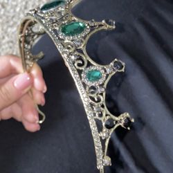 Tiara 
