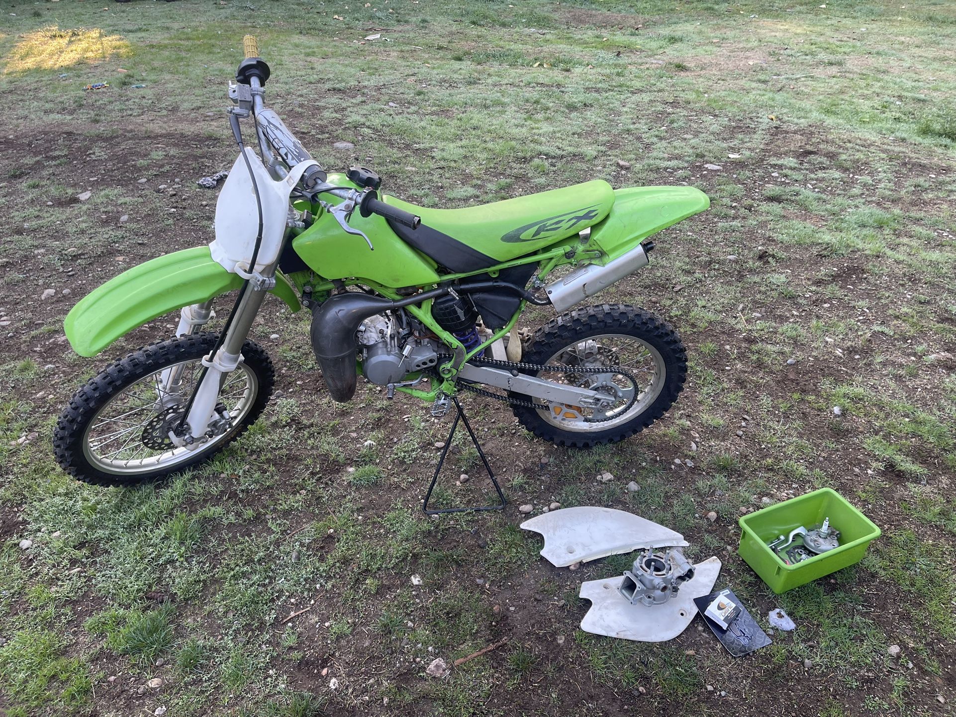 1999 KX100