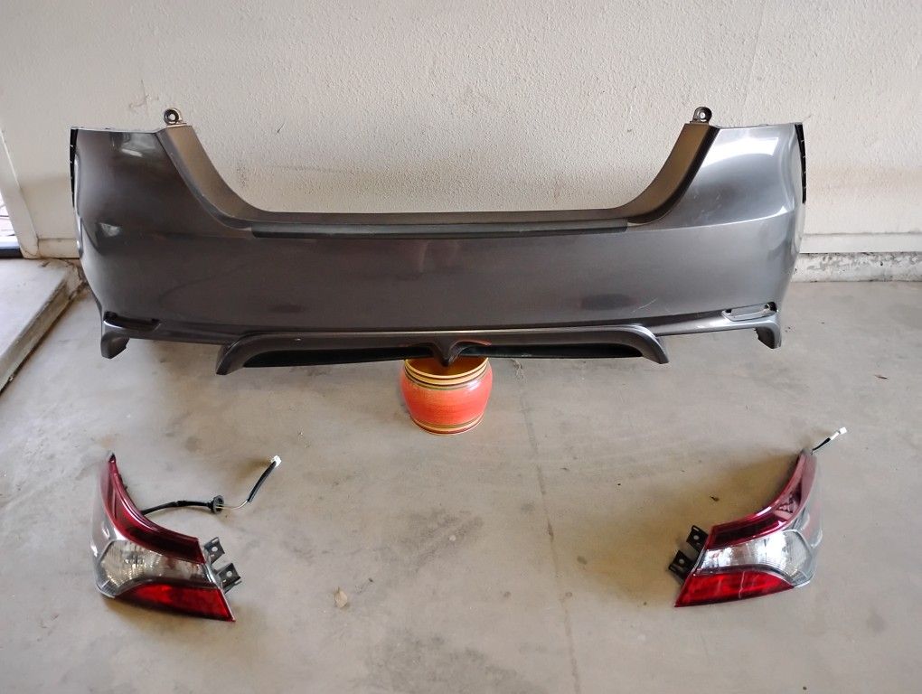 Partes 2018 -24 Toyota Camry OEM