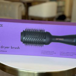 Amika Dryer Brush 