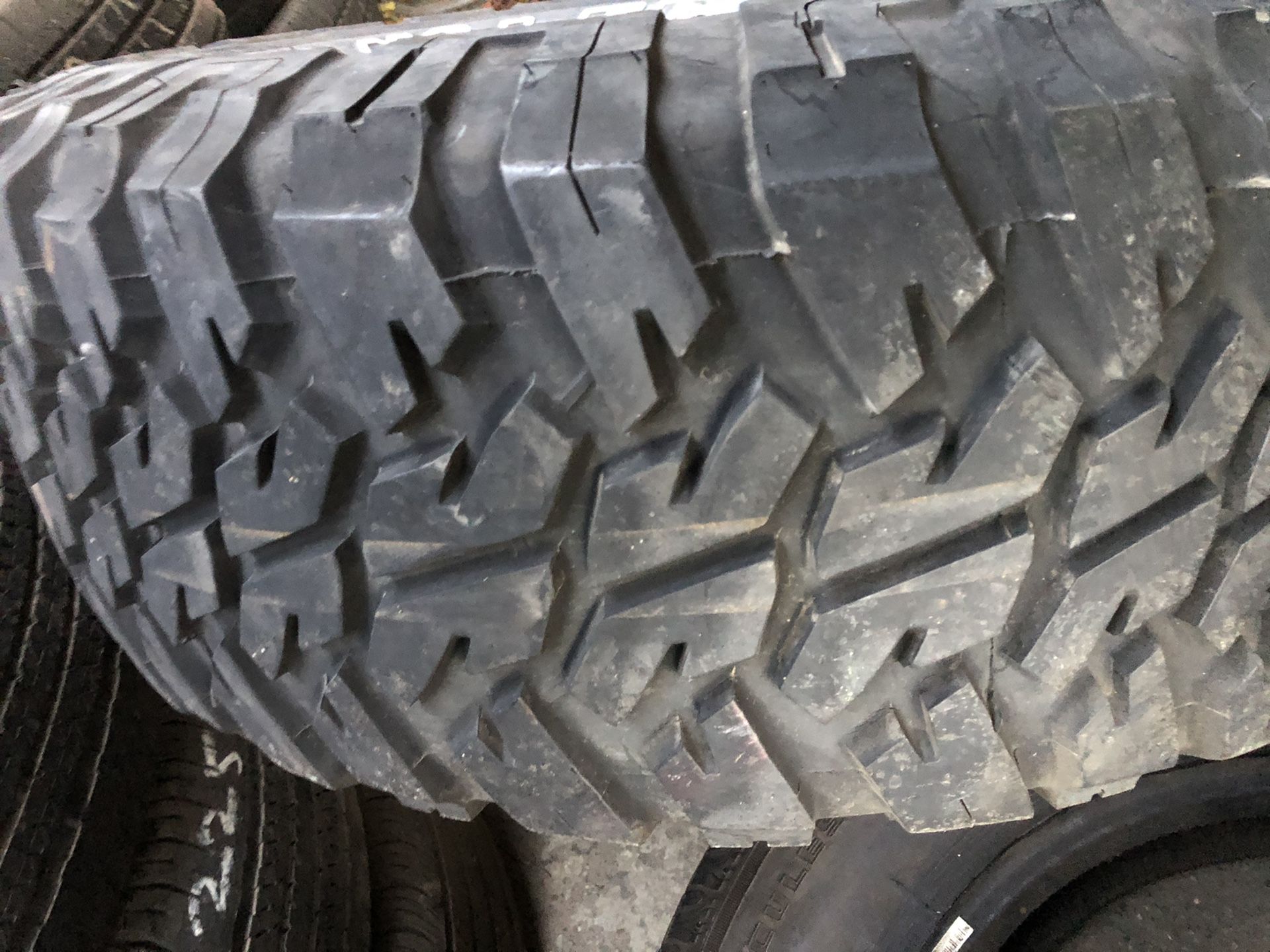 305/70/17”M/T $75 ONLY HAVE ONE