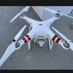 DJI Phantom 3 Standard Quadcopter Camera Drone - White