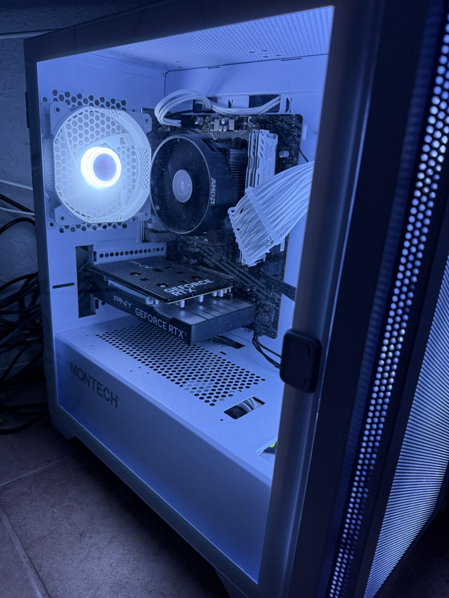 Works Great Not A Bad Pc Pretty Good With Games Im Just Not Using It No More Just Trying To Sell It For Some Money. On Fortnite You Can Hit 150 Fps