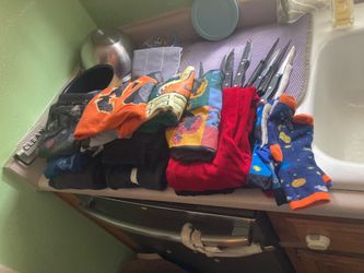 Boy clothes size 8 top bottoms