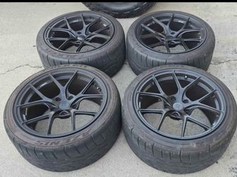 Titan7 Forged - Black - TS5 - 18x9.5 +45 - 5x120 with 265/35/18