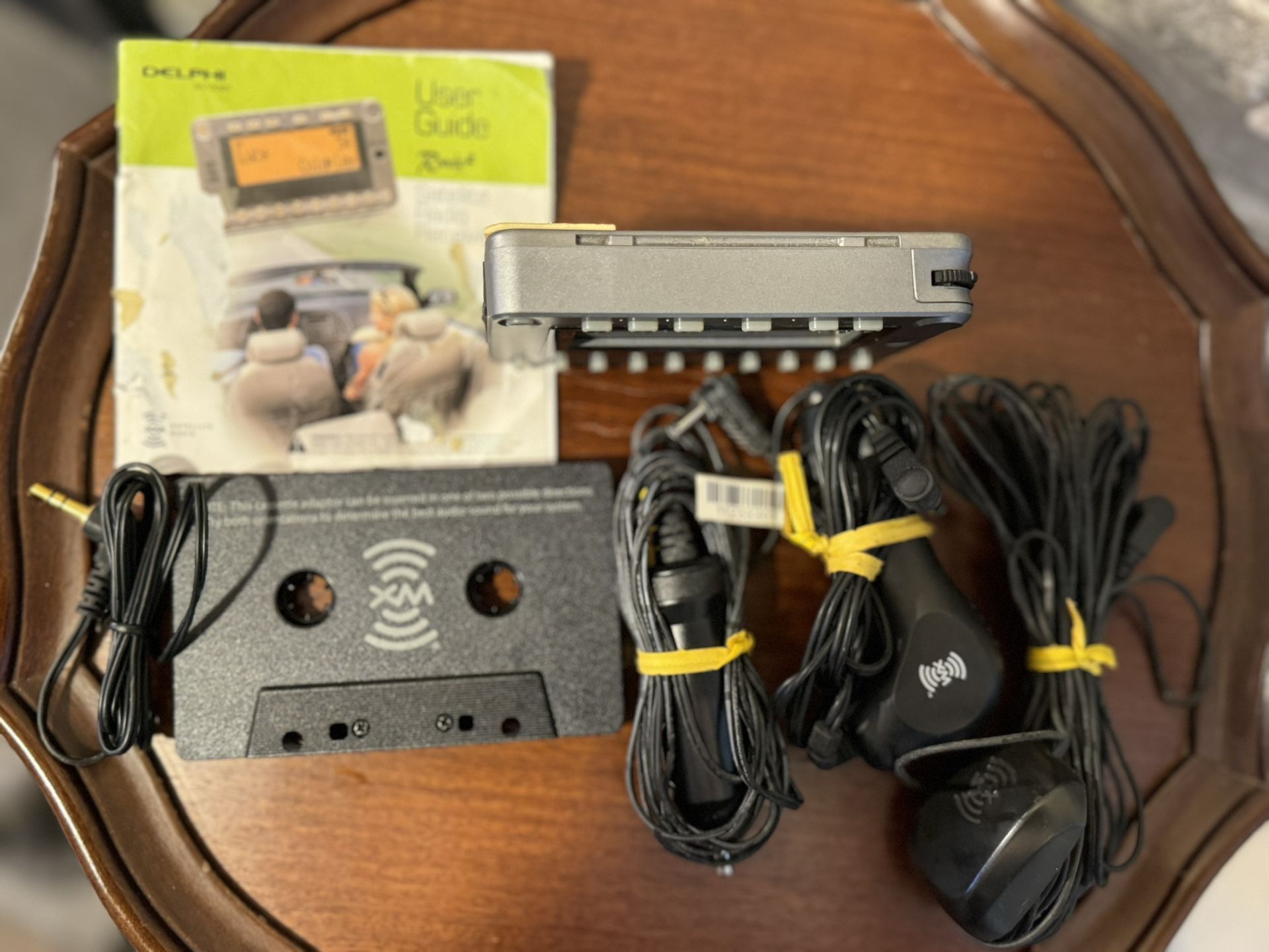 DELPHI ROADY2 XM SIRIUS SATELLITE RADIO RECEIVER AUDIO SA10085-11P1 w All Cords #delphi #roady2 #xm #sirius # satelliteradio