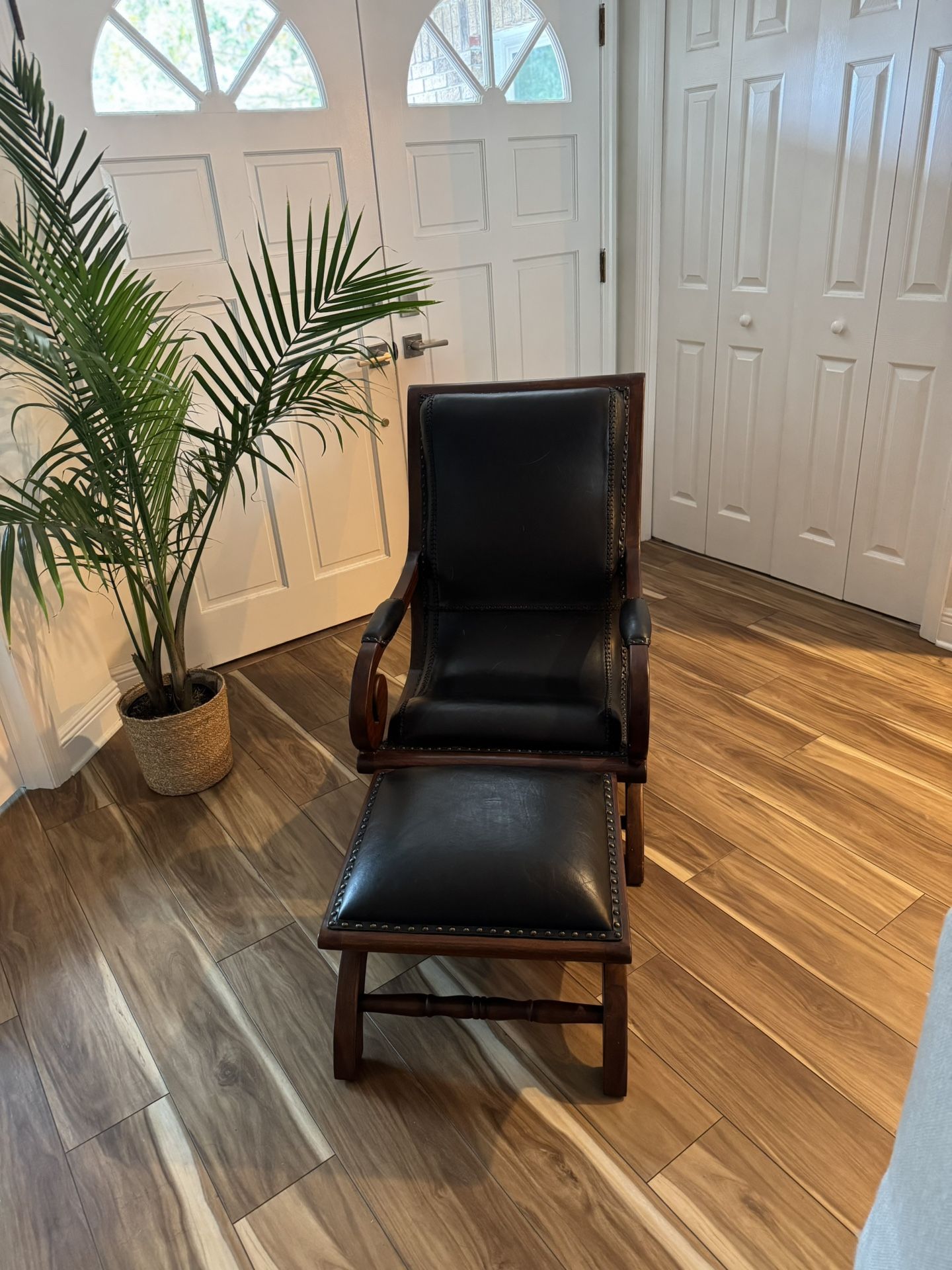 Leather Reading Chair With Ottomon